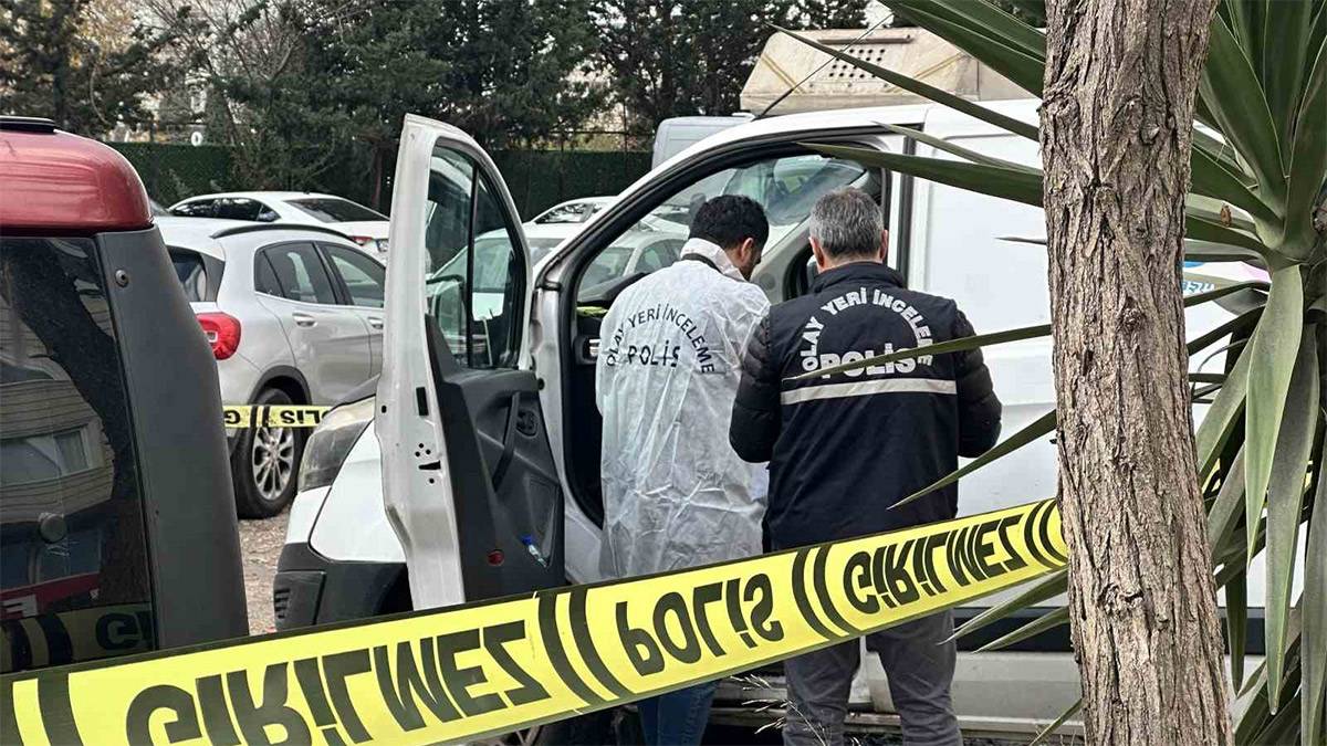 Maltepe'de şüpheli olay! Kargo çalışanı araçta ölü bulundu