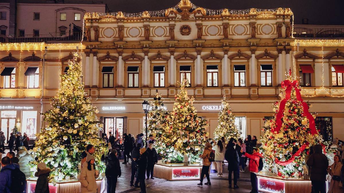 Moskova, Noel’e Yolculuk Festivali ile ziyaretçilerini bir kış masalına davet ediyor