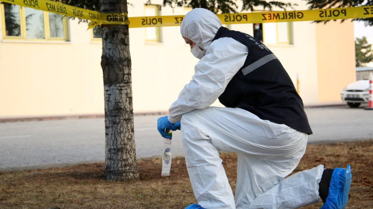 İzmir’de arkadaş tartışması kanlı bitti: Ölen 15 öldüren 16 yaşında!