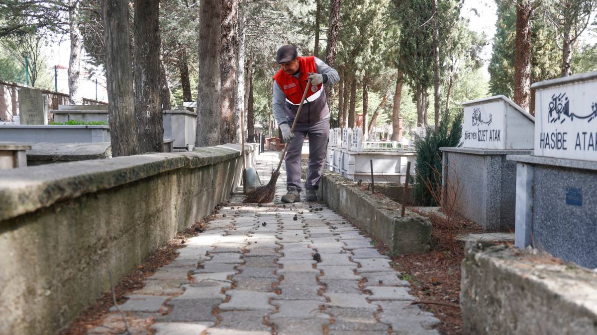 Uşak Belediyesi, vatandaşların en zor gününde yanında olmaya devam ediyor