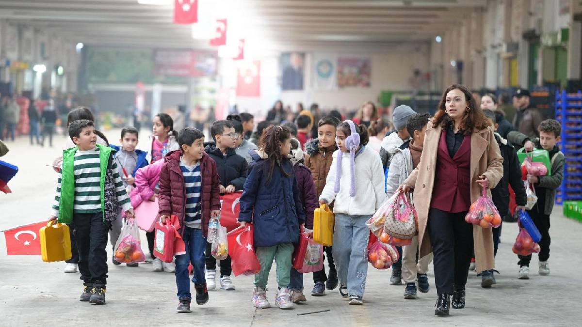 Manisalı çocuklar Yerli Malı Haftası’nı kutladı
