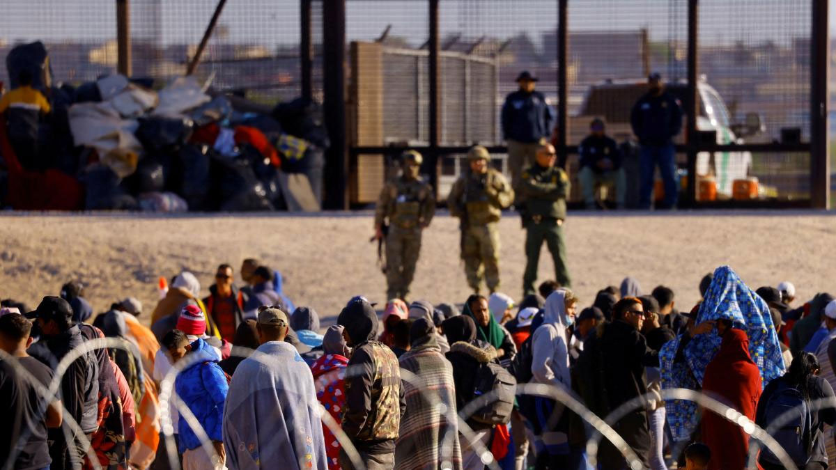 Kosova, ABD'nin sınır dışı ettiği göçmenleri kabul ediyor