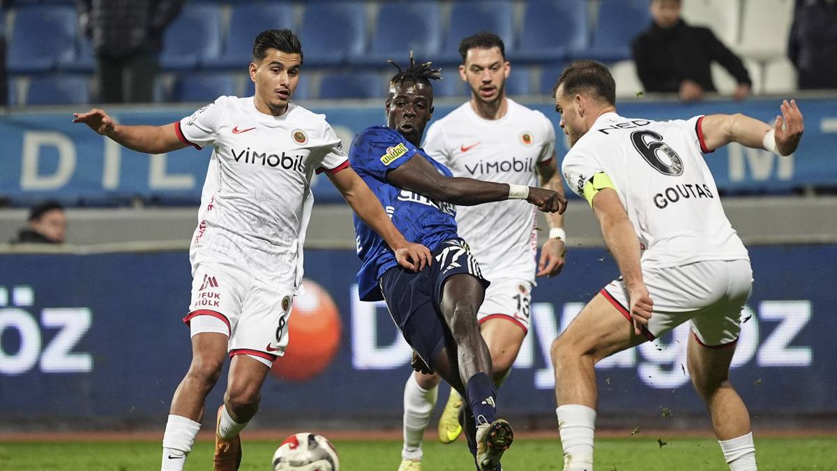 Kasımpaşa ile Gençlerbirliği golsüz berabere kaldı