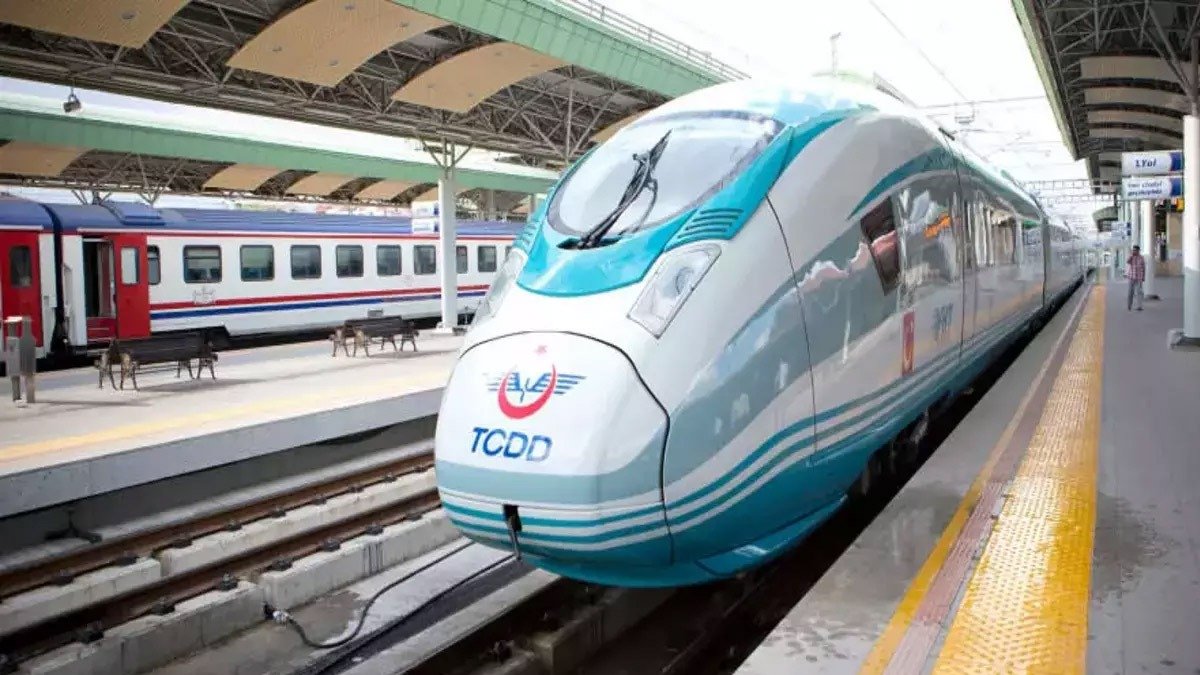 Ankara ve İstanbul arası seyahat edenleri sevindirecek haber! 14 Aralık'tan itibaren başlıyor: YHT ek sefer düzenleyecek