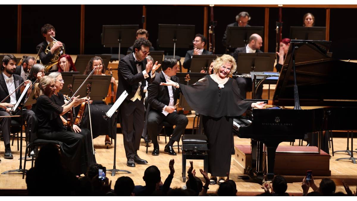 İsmet İnönü Mozart'ın eserleriyle anıldı