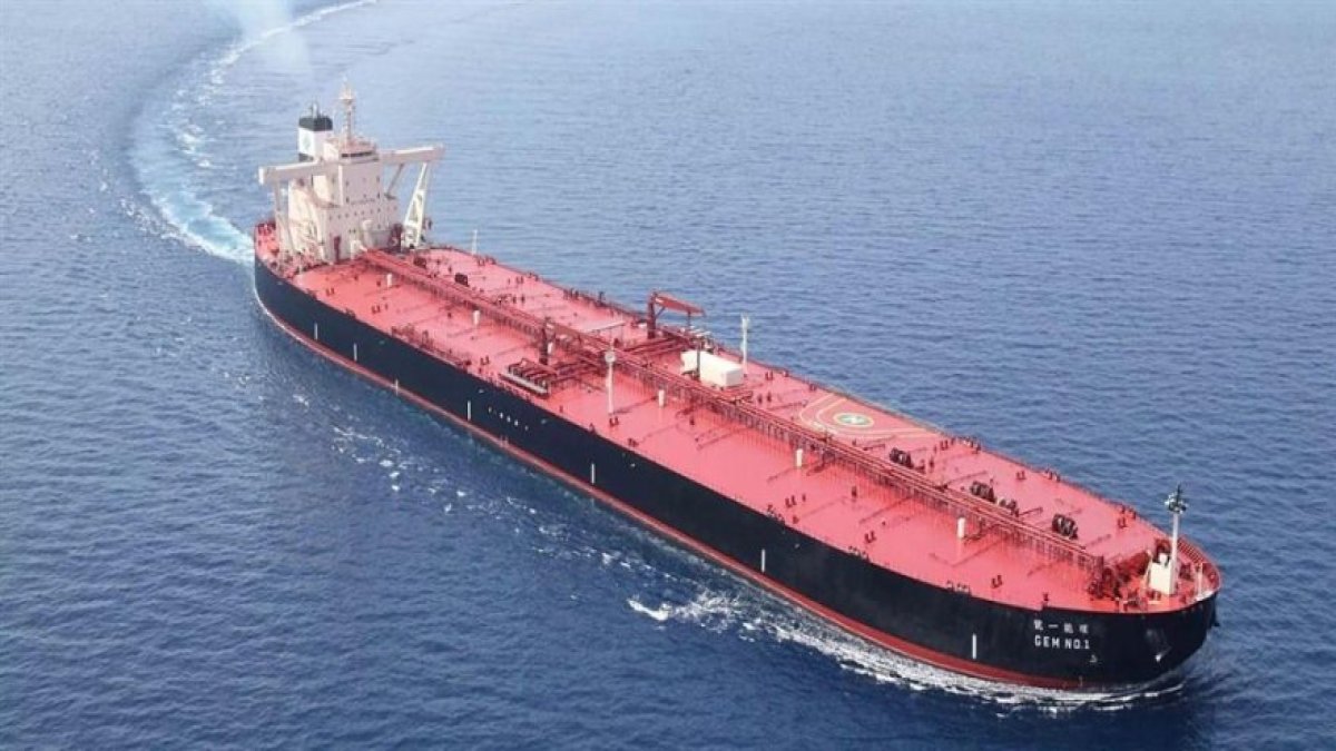 İran, Umman Denizi’nde 6 milyon litre kaçak akaryakıta el koydu