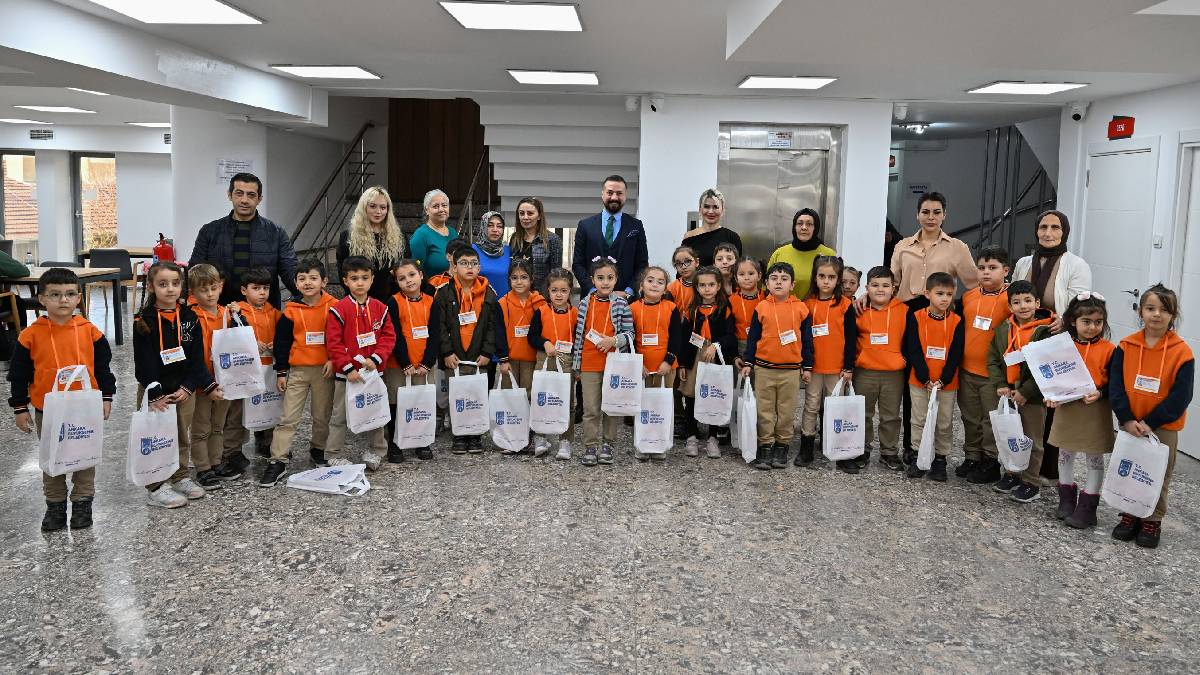 ABB kütüphaneleri şenleniyor: “Genç Zihinler Kütüphanede” projesi başladı