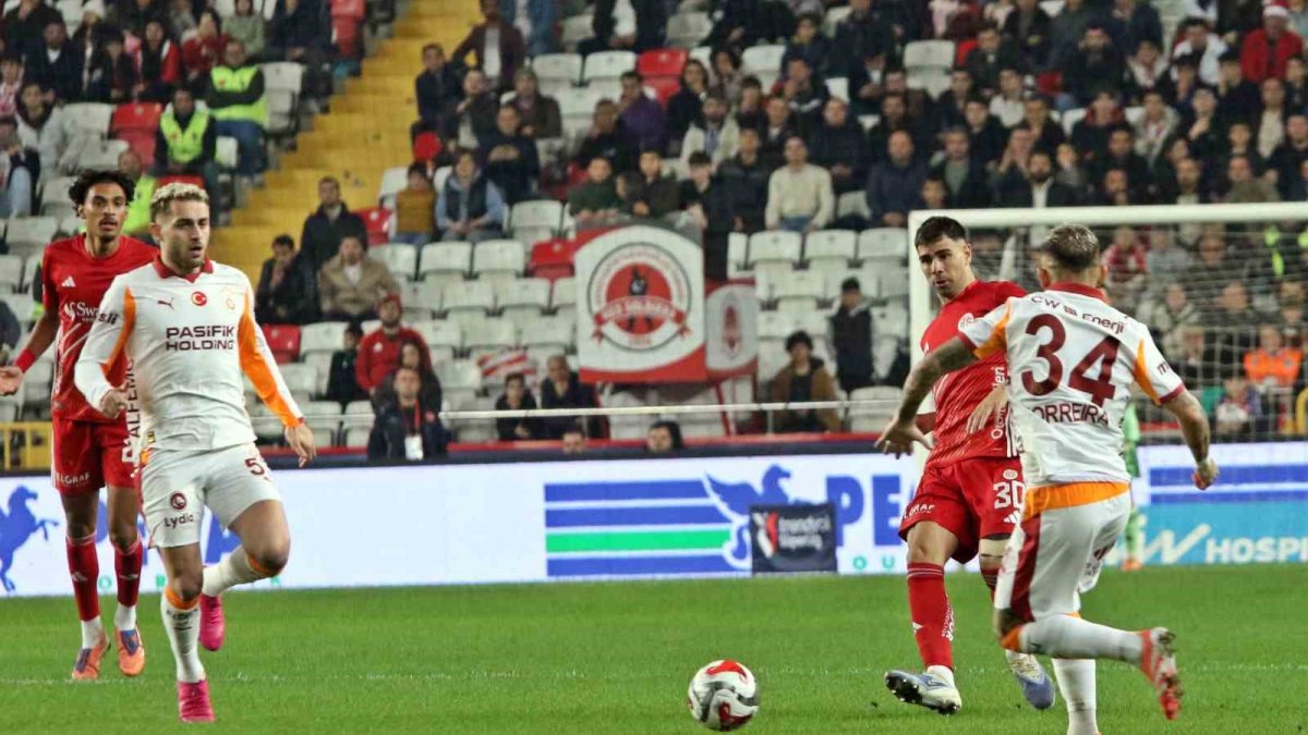 CANLI ANLATIM: Galatasaray, Antalyaspor deplasmanında