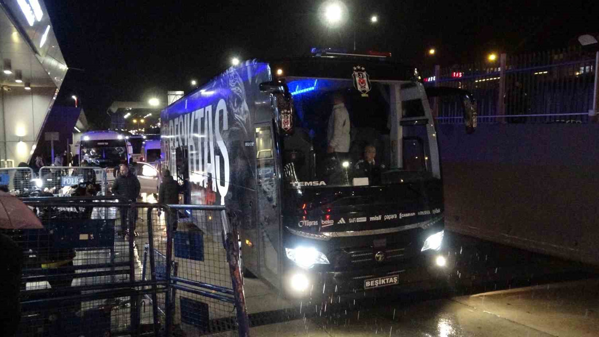 Beşiktaş, derbi için Trabzon'da