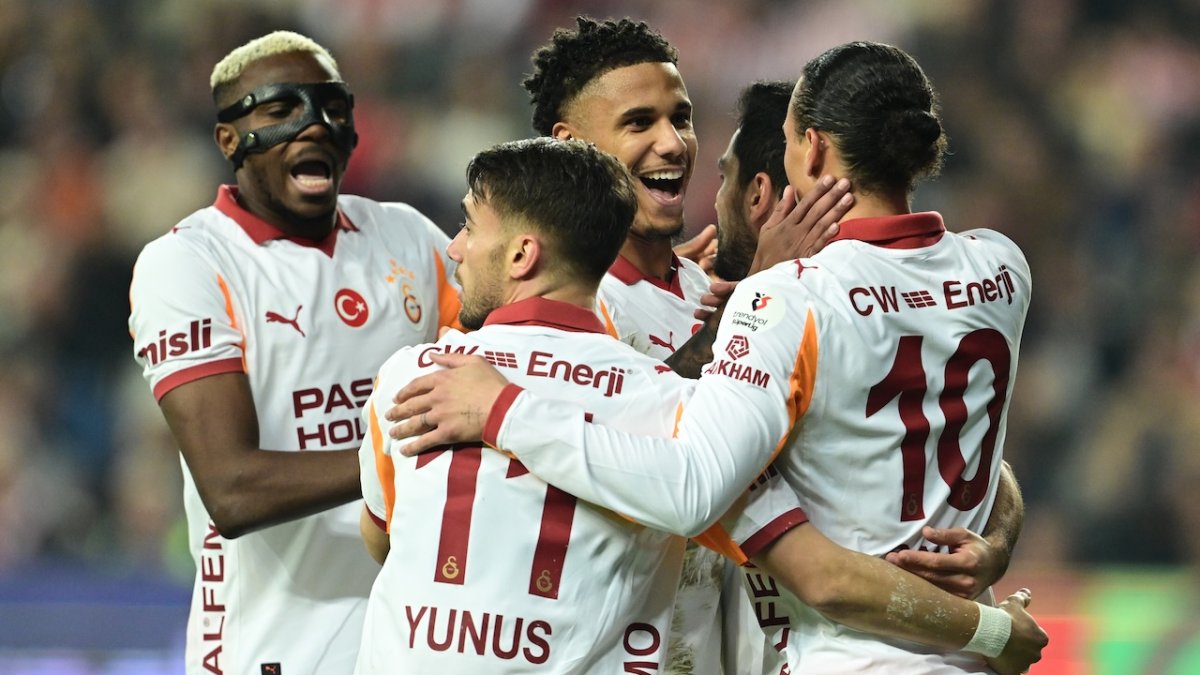Aslan Antalya'da kükredi: Galatasaray, Antalyaspor deplasmanında 4-1 kazandı