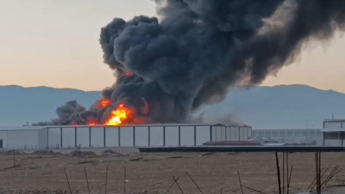 Denizli Çardak’ta filtre üretim fabrikasında yangın