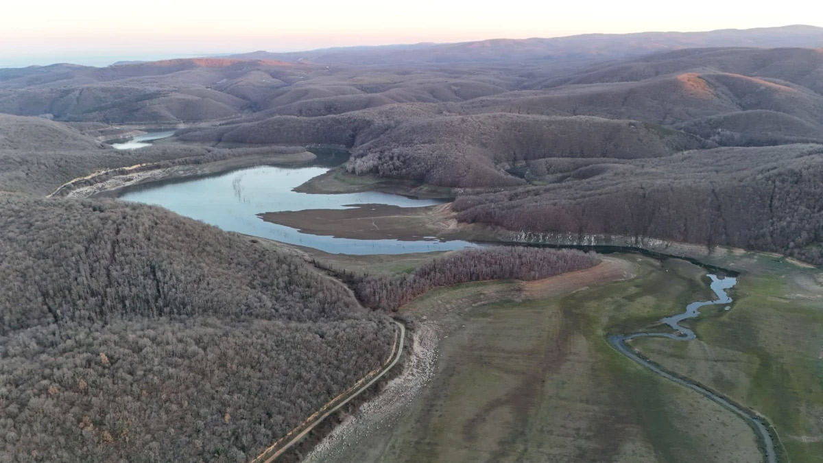 Yağışlar yetersiz, barajlar alarm veriyor! İstanbul'da su seviyesi kritik eşiğe geriledi