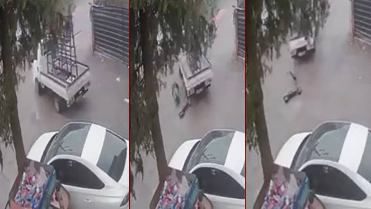 Feci kaza anı kameralara yansıdı! Scooter sürücüsü can verdi