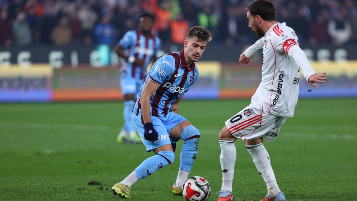 6 gollü maçta kazanan yok: Trabzonspor ve Beşiktaş'ın karşılaştığı maç 3-3 berabere sona erdi