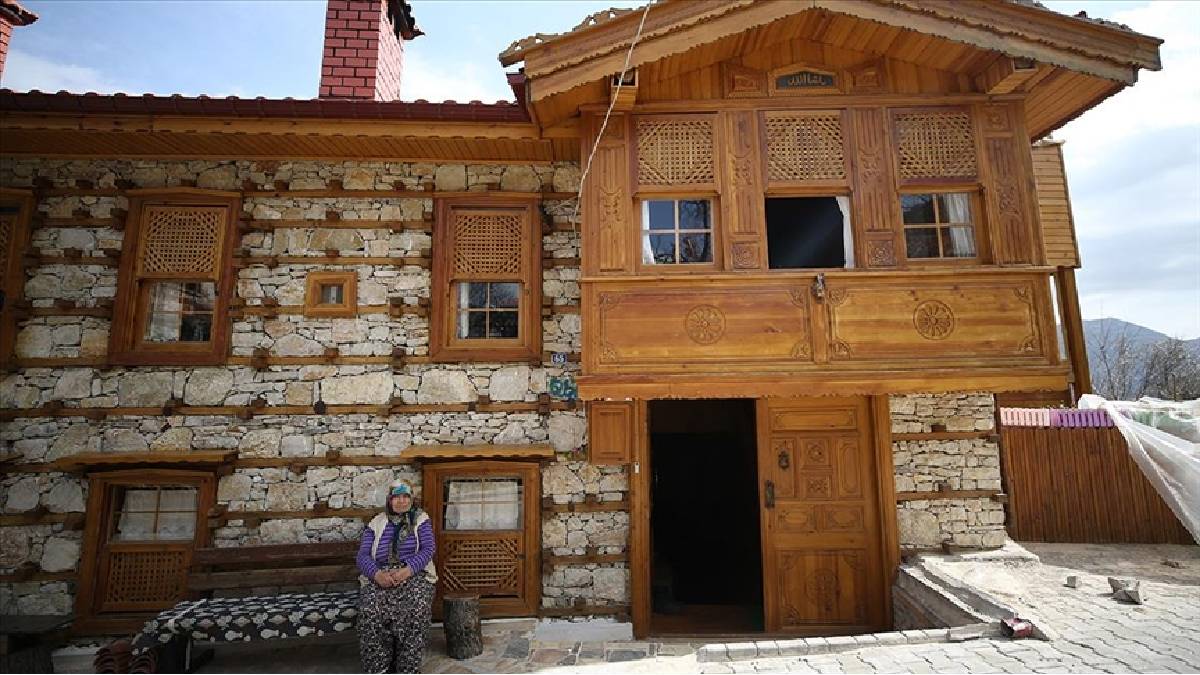 Yörenin simgesi 300 yıllık miras şahlandırılıyor! Milyonluk hibe desteği mahalleyi turizme kandırıyor