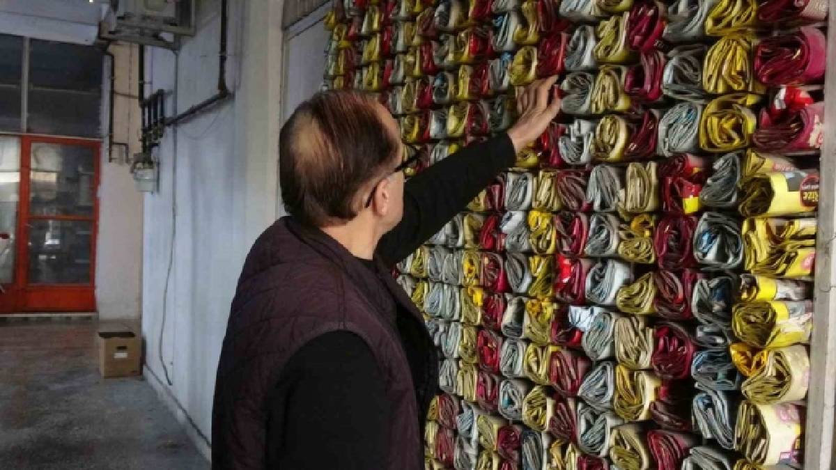 Müşterisini düşündü, tüm paketleri tek tek biriktirdi! 18 yılda 15 bin tane biriktirdi