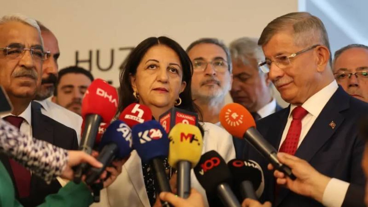 DEM Parti İmralı heyeti, yarın Davutoğlu ile görüşecek