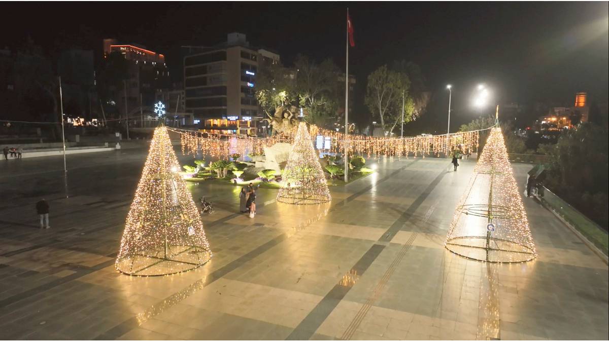 Antalya’yı yeni yıl heyecanı sardı