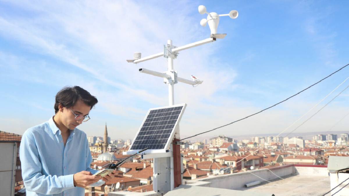 ABD’de gördü, kolları sıvadı! Kayserili öğrenci 3 haftada hazırladı: Anlık paylaşım yapan taşınabilir sistem geliştirdi