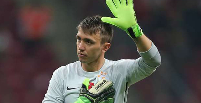 Galatasaraylı kaleci Muslera, Taffarel'e veda mektubu yazdı