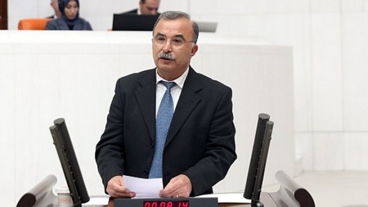 DEM Partili Akın’dan “otel odalarında yaşayan emekliler” sorusu: İki bakanlığa ayrı ayrı önerge