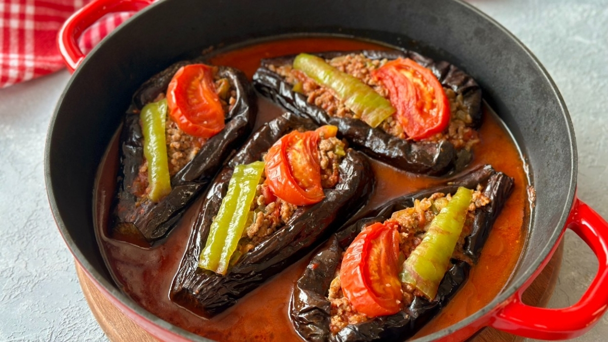 Evde karnıyarık nasıl yapılır? Patlıcanın en lezzetli hali: İşte püf noktalarıyla karnıyarık tarifi