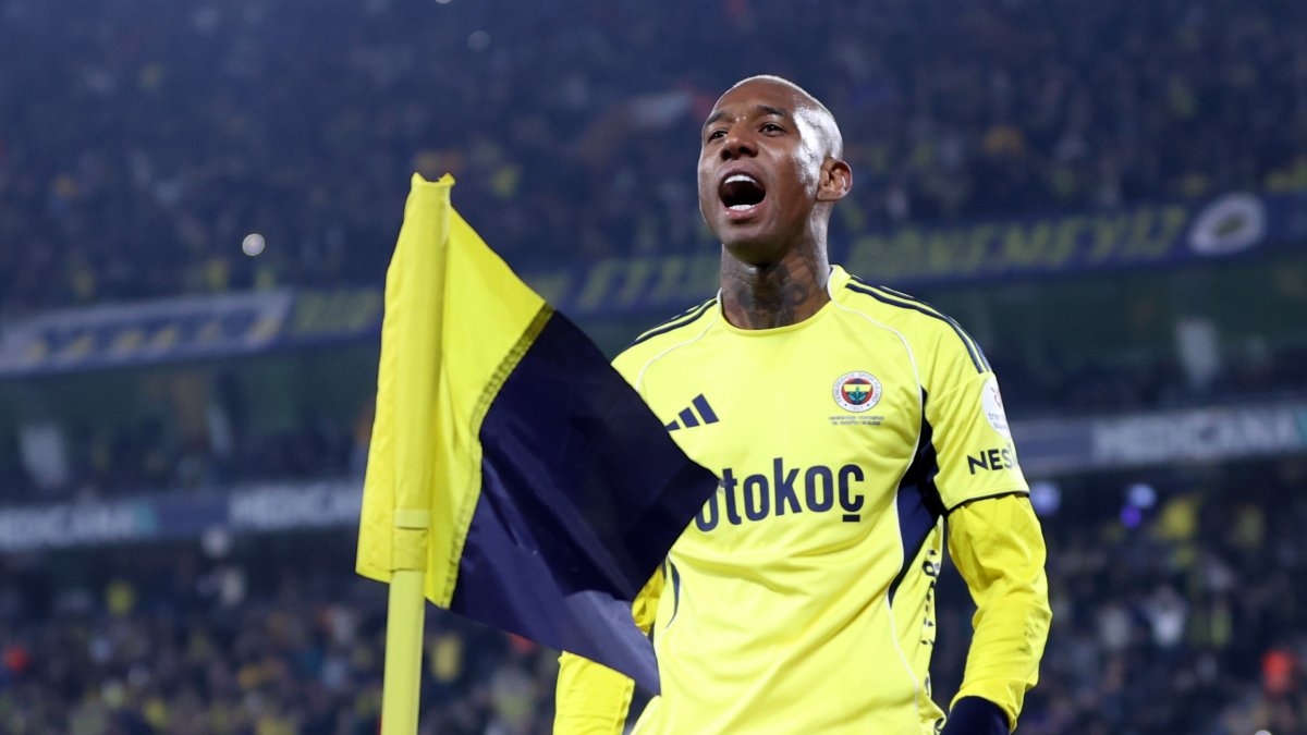 Fenerbahçe'nin yıldızı Talisca tarihi rekoru kıl payı kaçırdı