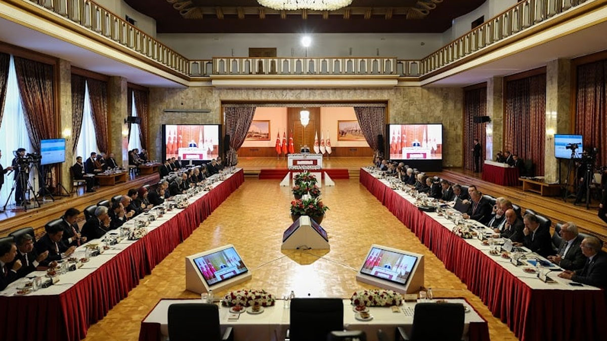 AK Parti süreç raporunu cuma günü sunacak