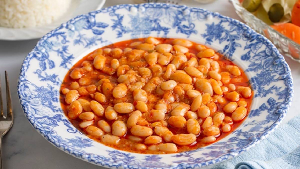 Et sulu kuru fasulye: Türk mutfağının vazgeçilmezi (pratik pişirme sırrı)