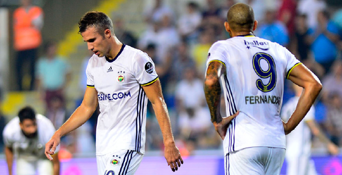 Fenerbahçe forvetinde büyük rekabet