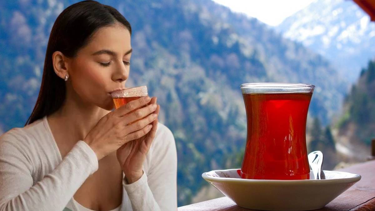 Çayın faydaları yeni araştırmayla kanıtlandı! Özellikle kadınları ilgilendiriyor: Kemik sağlığına iyi geliyor