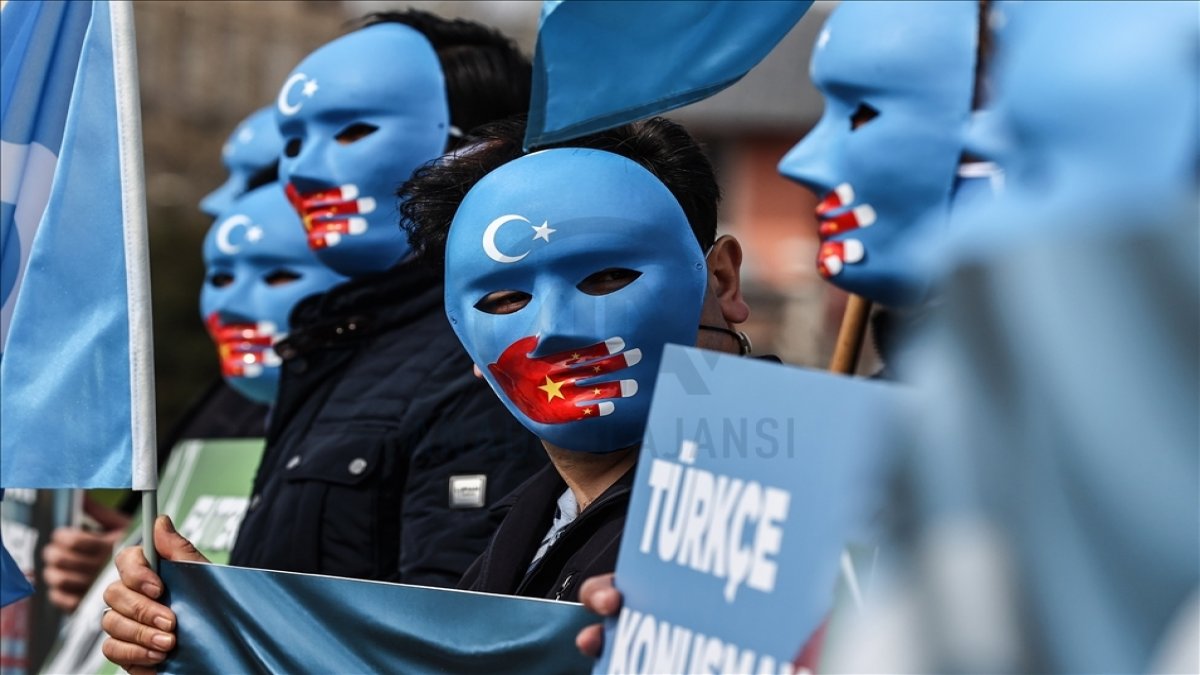 Türkiye’deki “tahdit kodu” uygulaması: Uygurların can güvenliği tehlikede