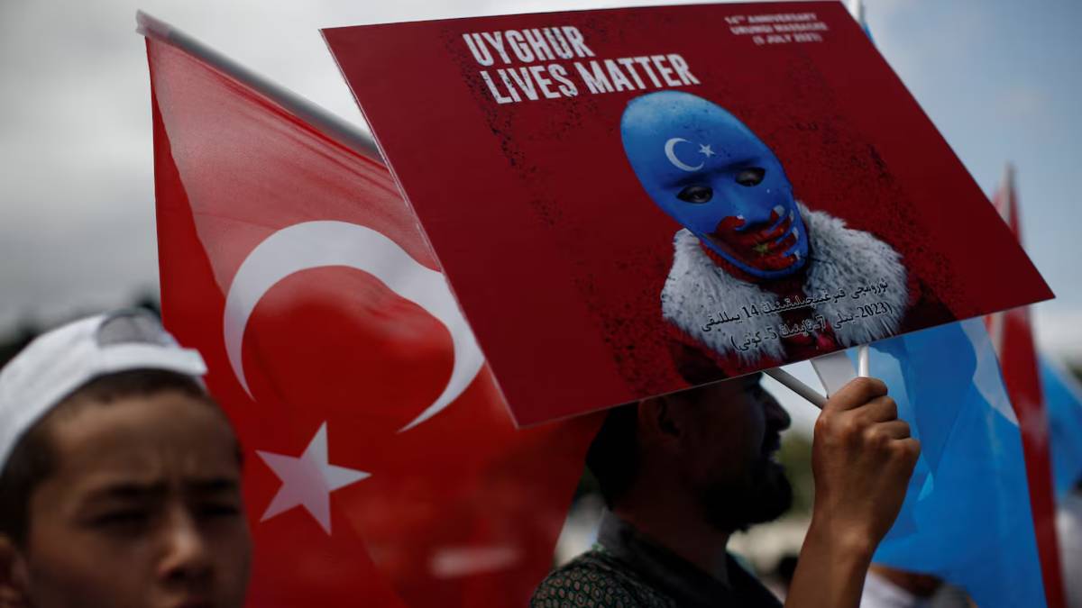 Türkiye’deki “tahdit kodu” uygulaması: Uygurların can güvenliği tehlikede