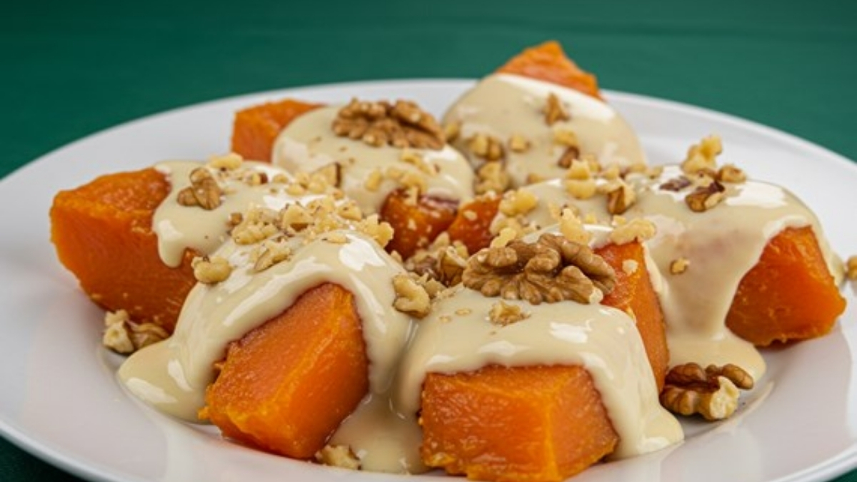 Kış sofralarını ısıtıyor, damakları tatlandırıyor! Tahinli cevizli kabak tatlısı nasıl yapılır? İşte püf noktalarıyla yapılışı