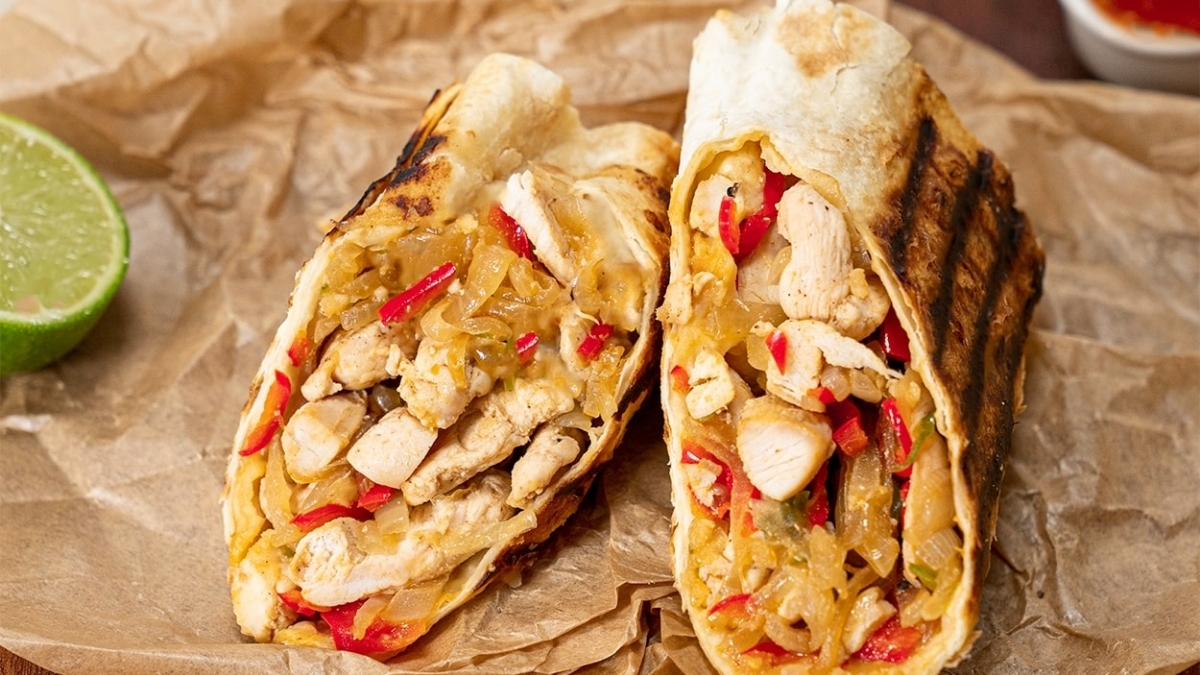 Tavuk fajita nasıl yapılır? Dünya lezzetleri mutfağınızda: Meksika usulü tavuk fajita yapılışı ve püf noktaları