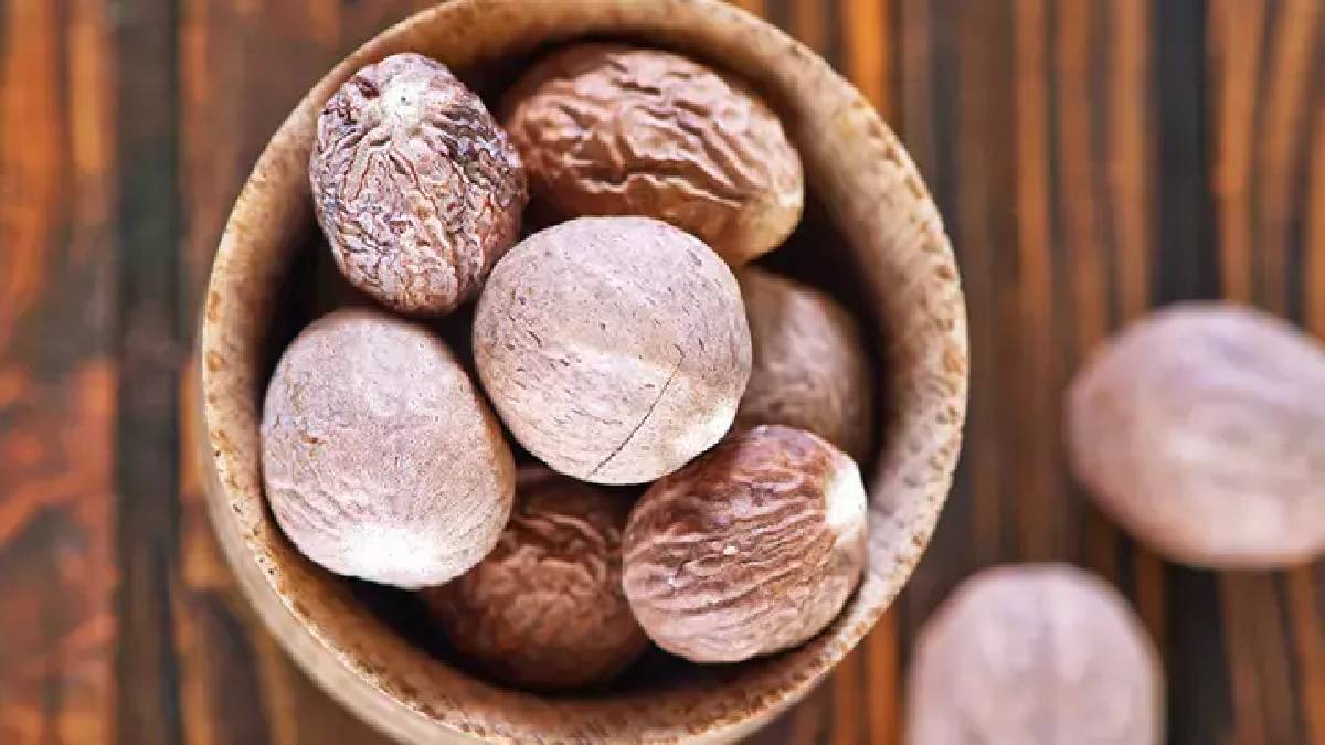 Uyumadan önce deneyin! Uyku kalitesini arttırıyor, her evde bulunuyor! Ilık sütle karıştırmak yeterli