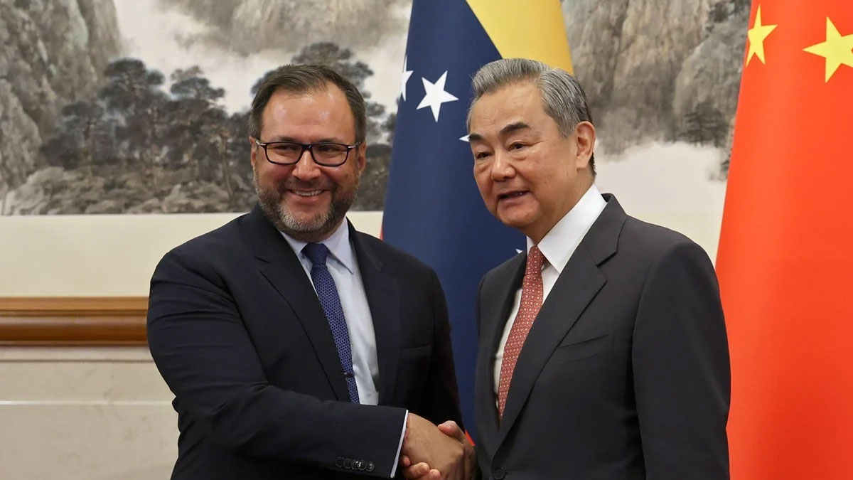 Çin’den Venezuela’ya destek