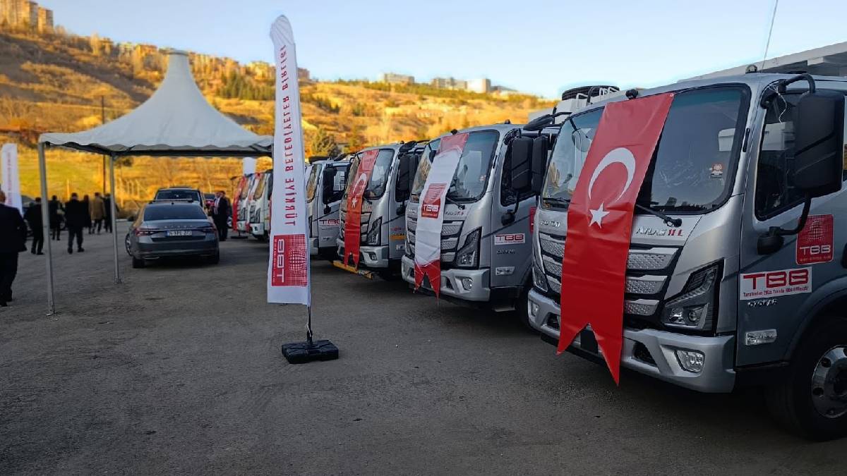 Burhaniye Belediyesi araç filosunu güçlendiriyor