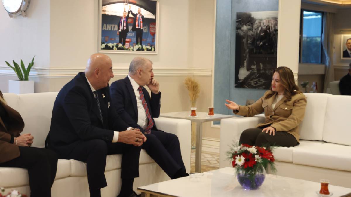 Başkan Vekili Özdemir’e Ümit Özdağ’dan ziyaret