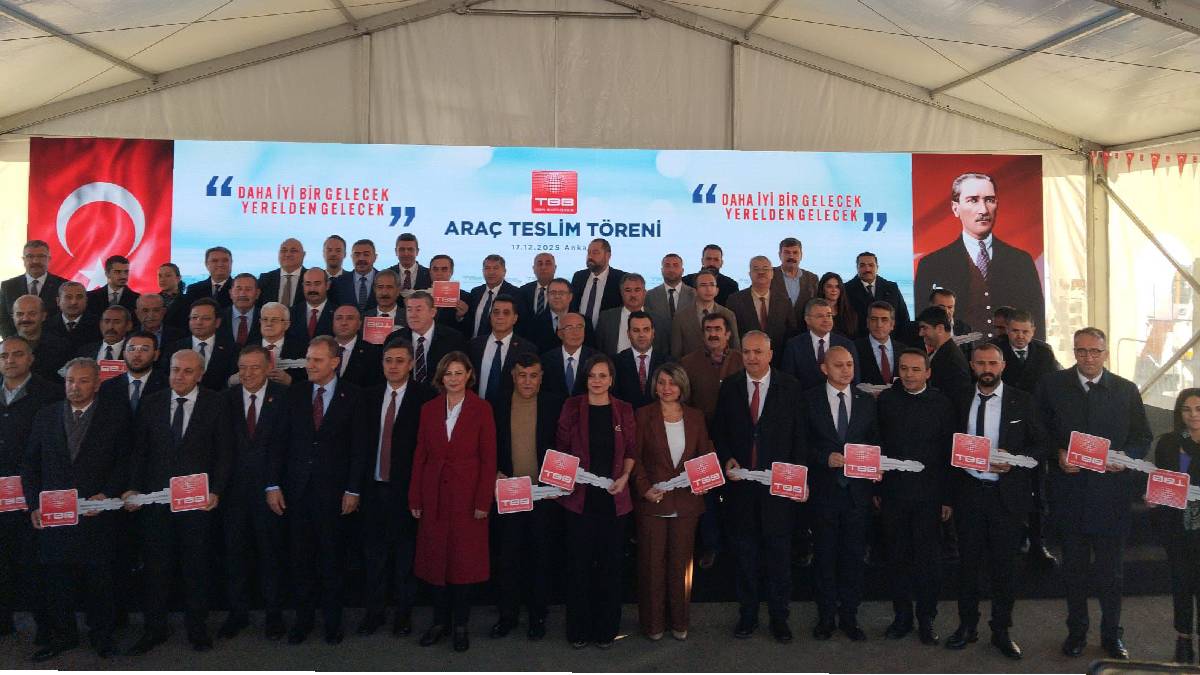 Karabağlar Belediyesine yeni iş makinesi desteği