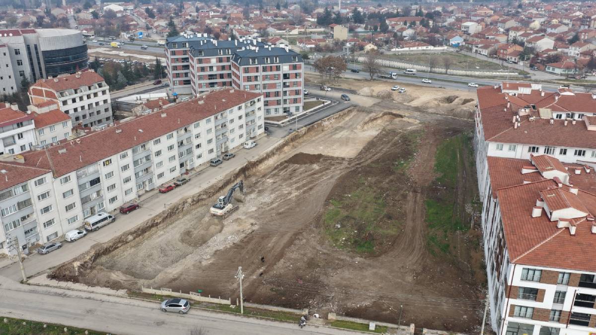 ​ Gündoğdu 2. Etap B projesinde temel kazısı başladı