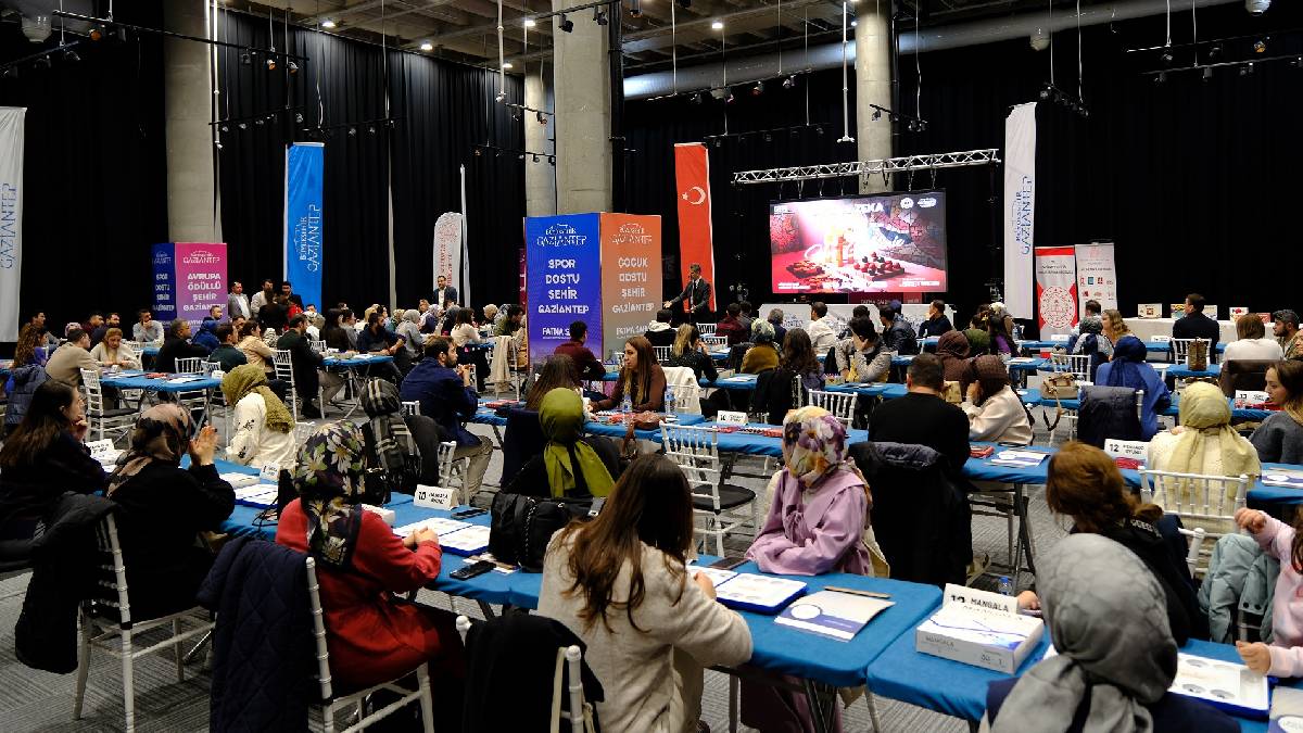 Gaziantep’te öğretmenlere akıl ve zeka oyunları eğitimi
