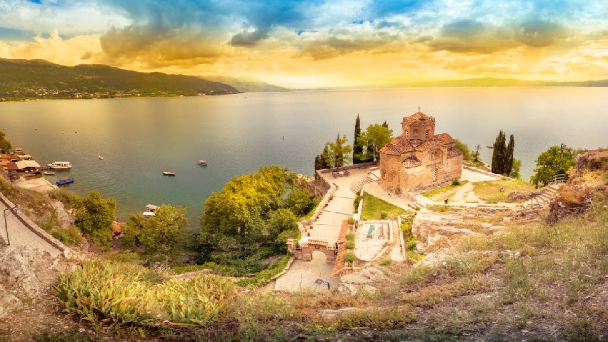 Türklerin yeni gözdesi Avrupa rotası! Uygun fiyat, doğa, Osmanlı mirası: Herkes buraya akın ediyor