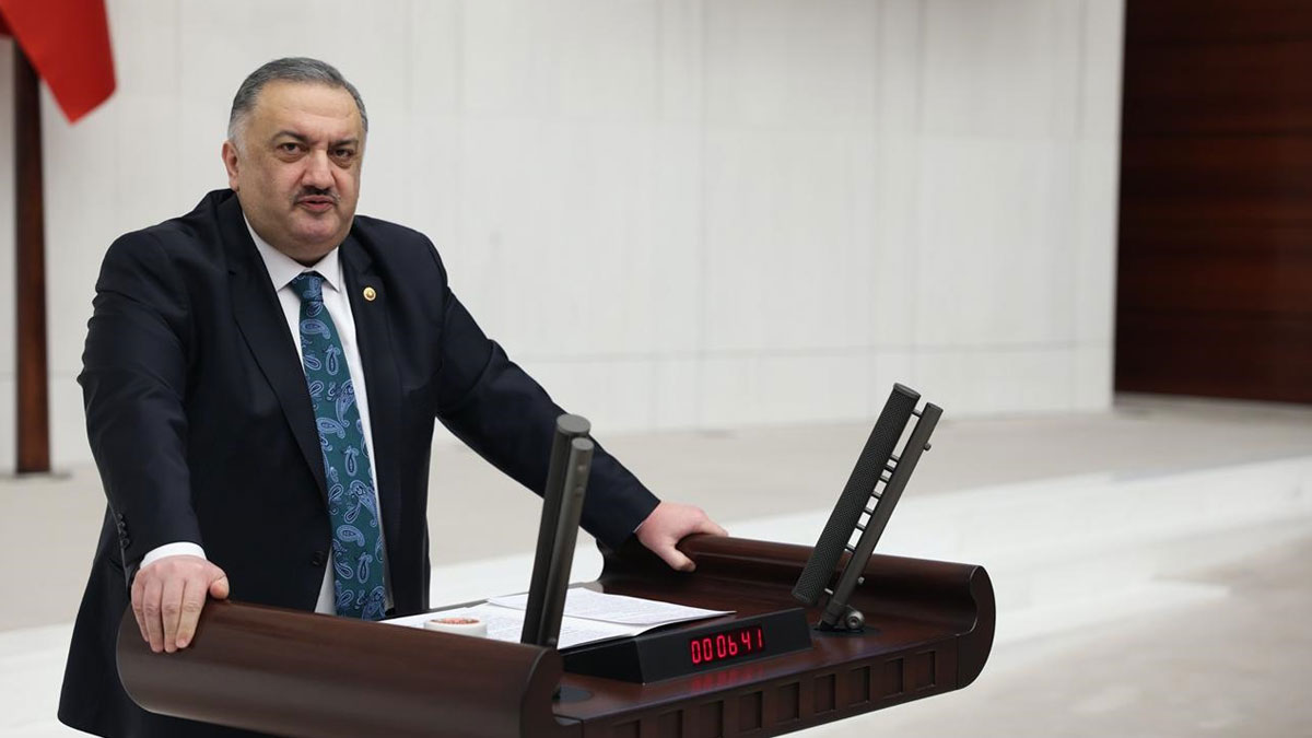 DEVA Partili Karal'dan Diyanet'e 'kucaklayıcılık' çağrısı: Din adamı cehennem postacısı olmamalı