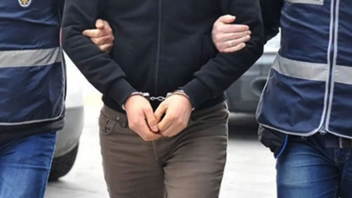 Diyarbakır'da uygulama yapan polise ateş açan zanlı tutuklandı