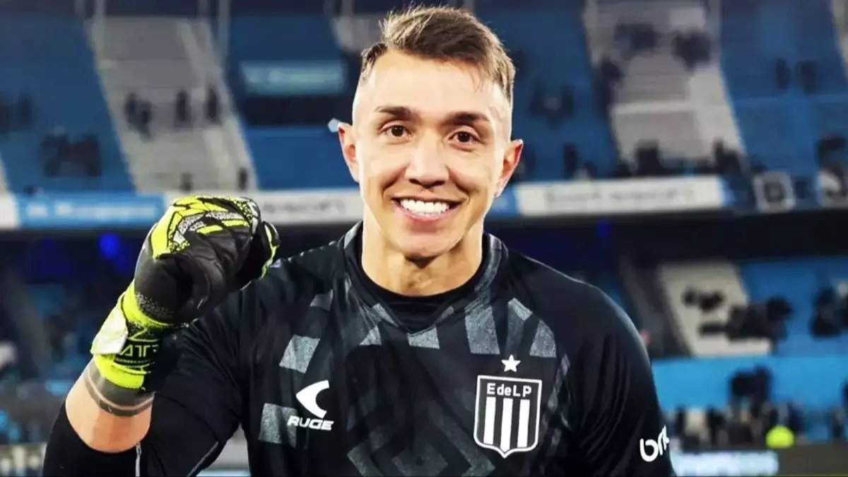 Muslera tarih yazıyor: Uruguaylı kaleci, Estudiantes formasıyla bir haftada iki kupa kazandı