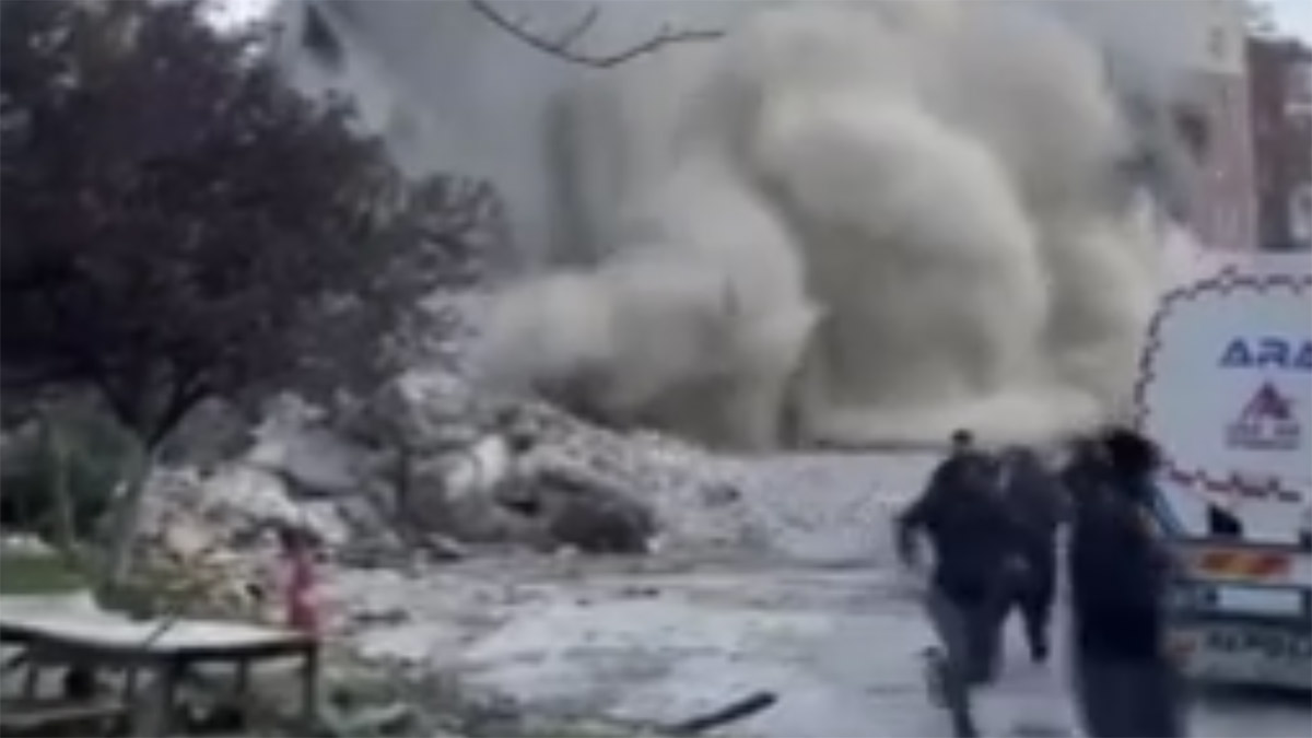 Beylikdüzü’nde yıkım faciası ucuz atlatıldı! Çocuklar son anda kaçtı