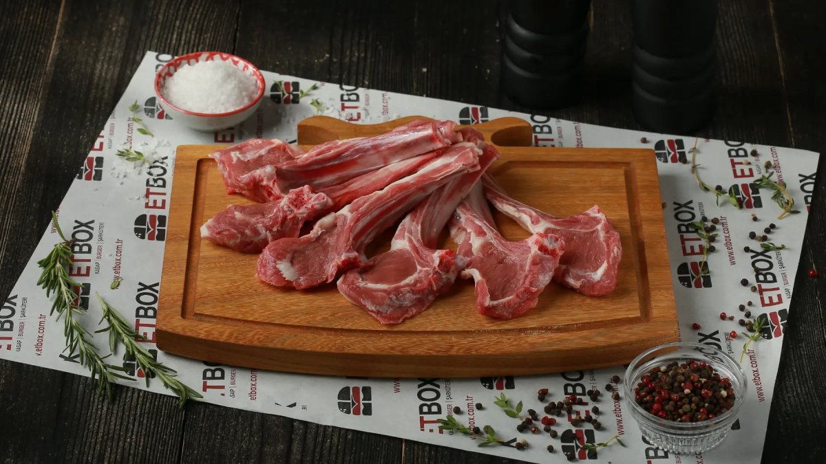 Et fiyatları rekora koşuyor: Bir dilim pirzola 400 TL