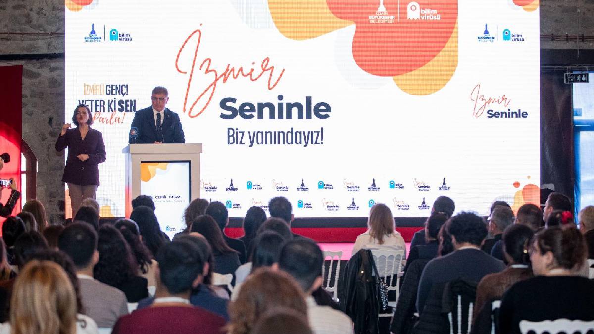 Gençlerin enerjisi İzmir’i dönüştürüyor