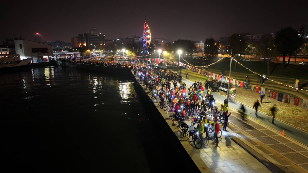 En uzun geceyi İzmirliler aydınlattı